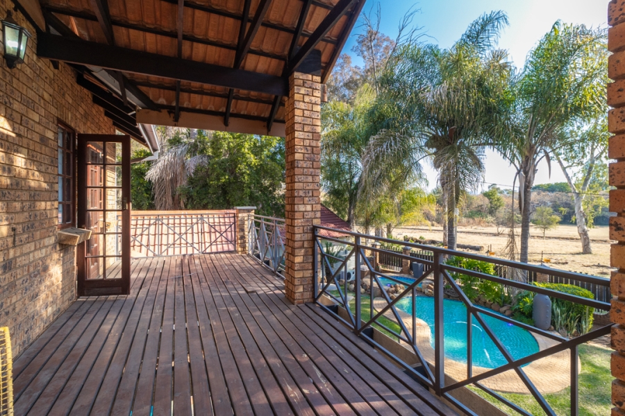 4 Bedroom Property for Sale in Meerhof North West
